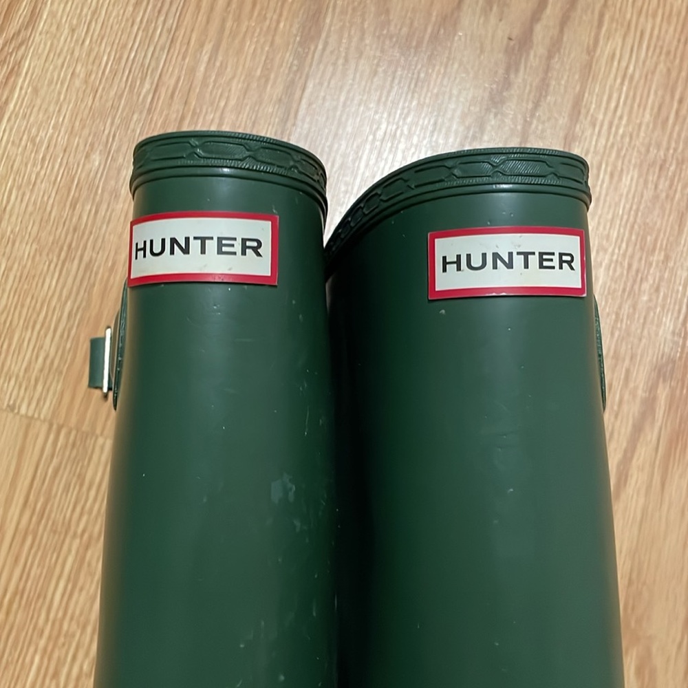 Women’s Green Hunter Wellies size 10 - Picture 2 of 4